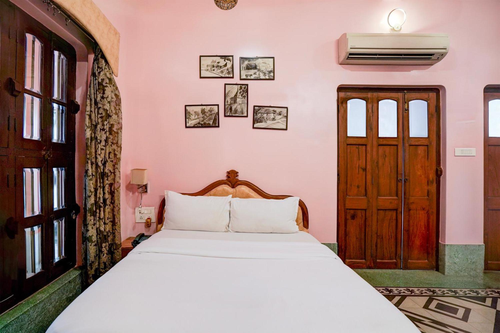 Palette Heritage Scindia Ghat Varanasi Exterior photo